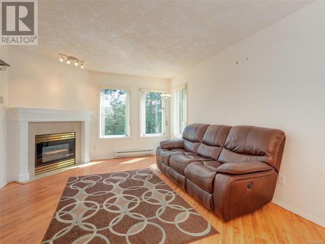 308 - 490 Marsett Pl, Condo with 2 bedrooms, 2 bathrooms and 1 parking in Saanich BC | Image 2