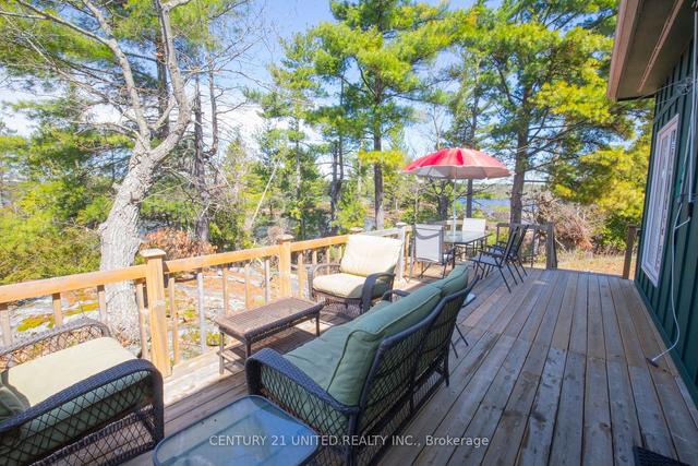 3081 Stoney Lake Island 105, House detached with 4 bedrooms, 2 bathrooms and 0 parking in Douro Dummer ON | Image 37