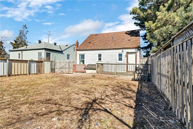 1788 Barton St E, House detached with 3 bedrooms, 1 bathrooms and 3 parking in Hamilton ON | Image 19