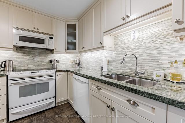 501 - 260 Heath St W, Condo with 3 bedrooms, 2 bathrooms and 2 parking in Toronto ON | Image 3