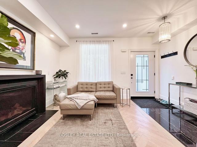629 Shaw St, House detached with 3 bedrooms, 4 bathrooms and 0 parking in Toronto ON | Image 36