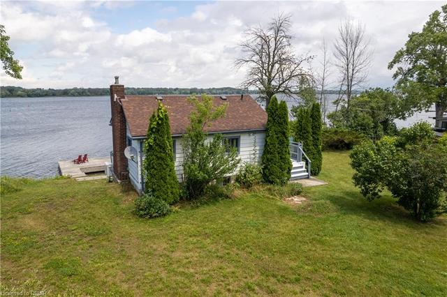35 Narrows Lane, House detached with 2 bedrooms, 1 bathrooms and 6 parking in Prince Edward County ON | Image 4