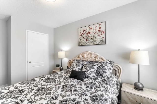15 Sand Cherry Cres, House semidetached with 4 bedrooms, 3 bathrooms and 3 parking in Brampton ON | Image 24