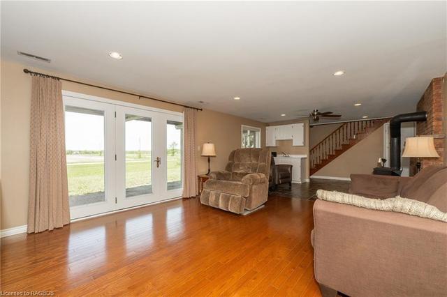 343570 Church Sideroad, House detached with 4 bedrooms, 2 bathrooms and 10 parking in Georgian Bluffs ON | Image 16