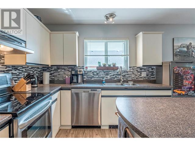 4405 - 20 Street Unit# 8, House attached with 2 bedrooms, 1 bathrooms and 3 parking in Vernon BC | Image 5