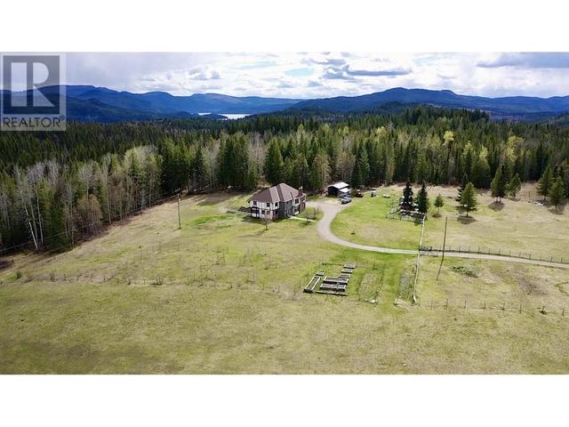 3221 Canim Hendrix Rd, House detached with 6 bedrooms, 6 bathrooms and null parking in Cariboo H BC | Image 26
