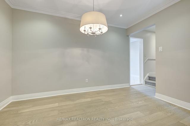 47 Laurie Shepway, Townhouse with 3 bedrooms, 2 bathrooms and 1 parking in Toronto ON | Image 4