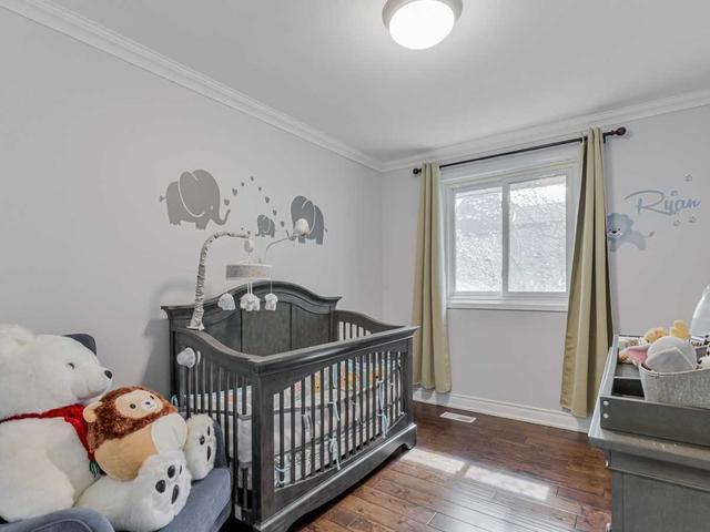 32 Gustav Cres, House detached with 4 bedrooms, 4 bathrooms and 5 parking in Toronto ON | Image 8