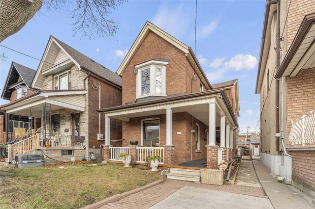 383 Perth Ave, House detached with 3 bedrooms, 2 bathrooms and 3 parking in Toronto ON | Image 12