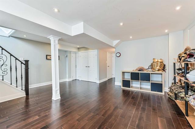 253 Cedar Ave, House semidetached with 3 bedrooms, 4 bathrooms and 6 parking in Richmond Hill ON | Image 17