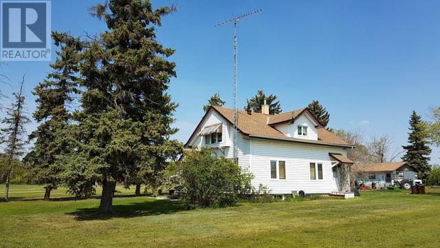 410 Bryant Acreage, House detached with 3 bedrooms, 1 bathrooms and 8 parking in Alameda SK | Image 4