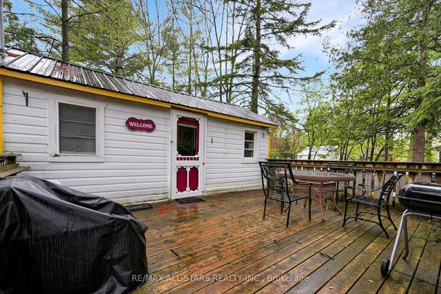 8 Parkhill Dr, House detached with 2 bedrooms, 1 bathrooms and 12 parking in Kawartha Lakes ON | Image 25