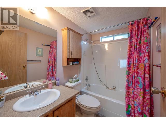 33 - 6822 Leighton Cres, House other with 2 bedrooms, 2 bathrooms and null parking in Okanagan Similkameen C BC | Image 29
