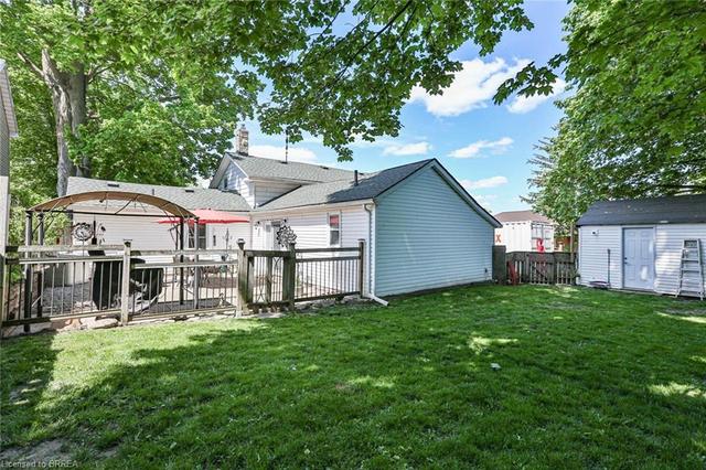 9 Bobby West Street, House detached with 3 bedrooms, 1 bathrooms and 5 parking in Brant ON | Image 33