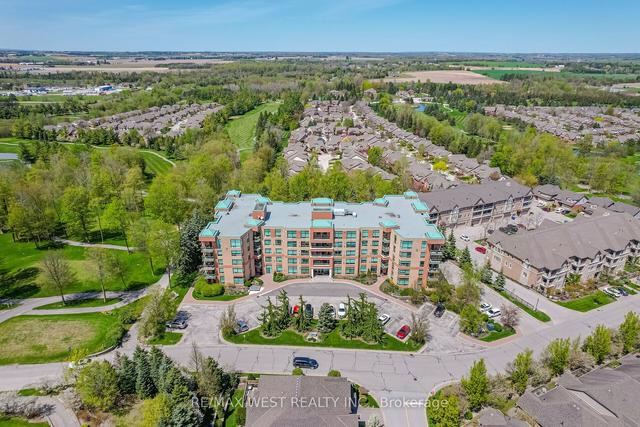 412 - 4 Briar Hill Hts, Condo with 1 bedrooms, 1 bathrooms and 1 parking in New Tecumseth ON | Image 1