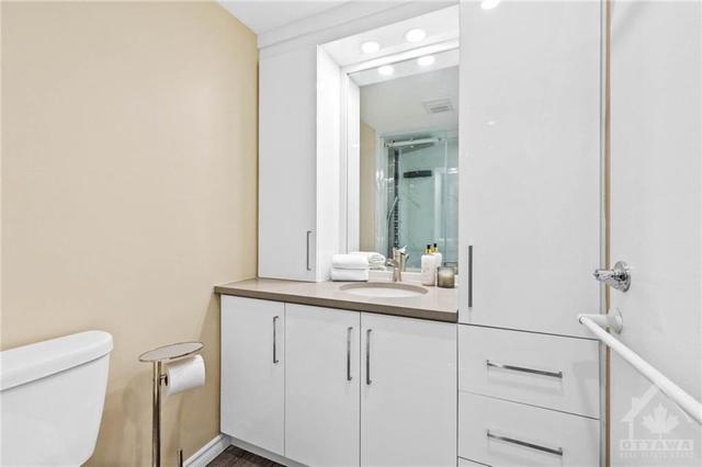 2305 - 500 Laurier Ave W, Condo with 2 bedrooms, 3 bathrooms and 1 parking in Ottawa ON | Image 23