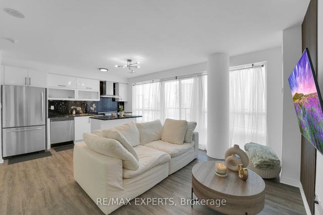207 - 2015 Sheppard Ave E, Condo with 1 bedrooms, 1 bathrooms and 1 parking in Toronto ON | Image 5