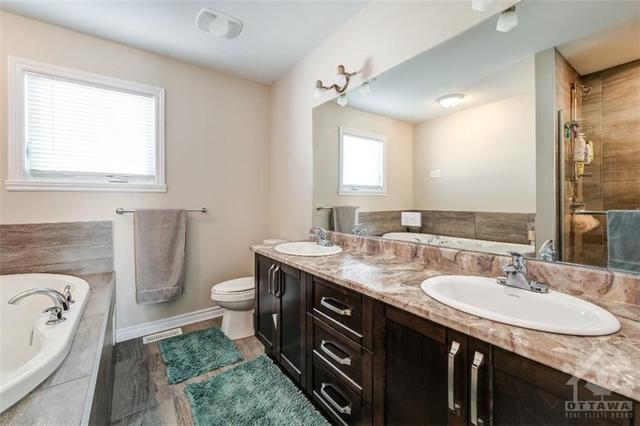 101 Atmosphere St, House detached with 5 bedrooms, 4 bathrooms and 8 parking in Ottawa ON | Image 17