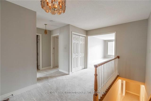 33 - 2 Cadeau Terr, Townhouse with 2 bedrooms, 3 bathrooms and 4 parking in London ON | Image 39
