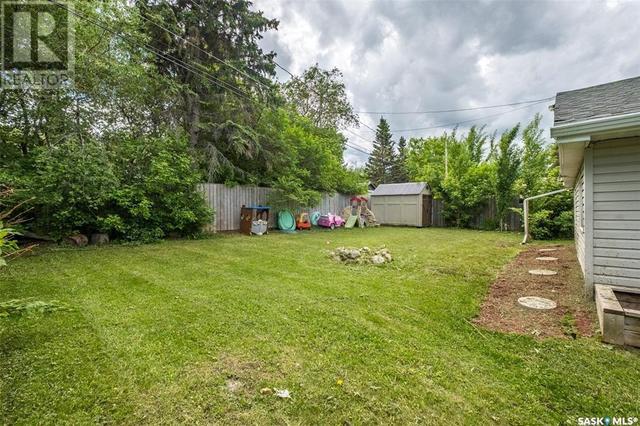 547 19th St W, House detached with 3 bedrooms, 2 bathrooms and null parking in Prince Albert SK | Image 34