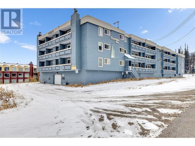306 - 6430 Whiskey Jack Rd, Condo with 2 bedrooms, 1 bathrooms and 1 parking in Kootenay Boundary E BC | Image 1