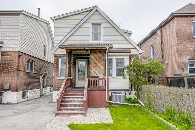 138 Balsam Ave N, House detached with 3 bedrooms, 1 bathrooms and 2 parking in Hamilton ON | Image 29