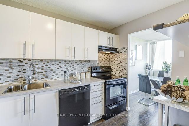 720 - 2121 Roche Ct, Condo with 3 bedrooms, 2 bathrooms and 1 parking in Mississauga ON | Image 8