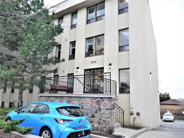 305 - 2874 Keele St, Condo with 1 bedrooms, 1 bathrooms and 1 parking in Toronto ON | Image 1