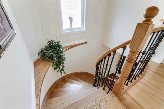 3401 Forrestdale Circ, House detached with 3 bedrooms, 4 bathrooms and 4 parking in Mississauga ON | Image 7