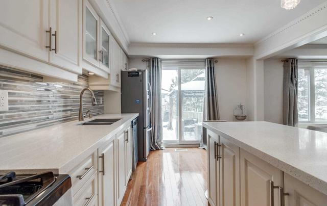 46 Wheeling Dr, House detached with 4 bedrooms, 4 bathrooms and 6 parking in Toronto ON | Image 5
