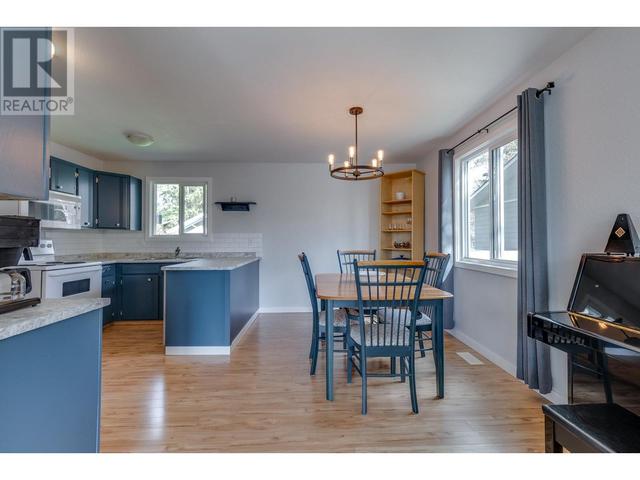1738 Rebman Cres, House detached with 5 bedrooms, 2 bathrooms and null parking in Prince George BC | Image 5