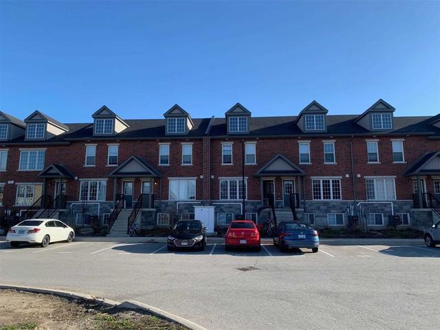 8-244 Penetanguishene Rd, Townhouse with 4 bedrooms, 4 bathrooms and 1 parking in Barrie ON | Image 1