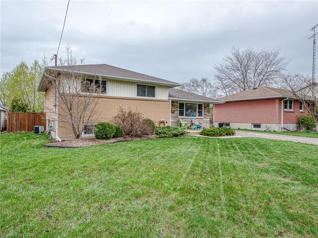 1028 Eastlawn Avenue, House detached with 3 bedrooms, 1 bathrooms and null parking in Sarnia ON | Image 23