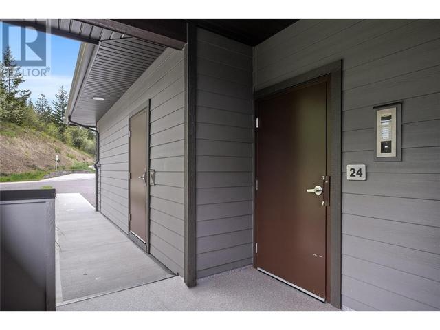 24 - 2161 Upper Sundance Dr, House attached with 3 bedrooms, 2 bathrooms and 2 parking in West Kelowna BC | Image 47