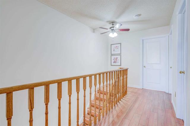 46 Hainsworth Crt, House detached with 3 bedrooms, 2 bathrooms and 3 parking in Markham ON | Image 11