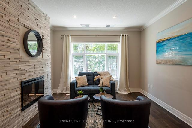 210 - 235 John St N, Condo with 1 bedrooms, 1 bathrooms and 1 parking in Stratford ON | Image 1