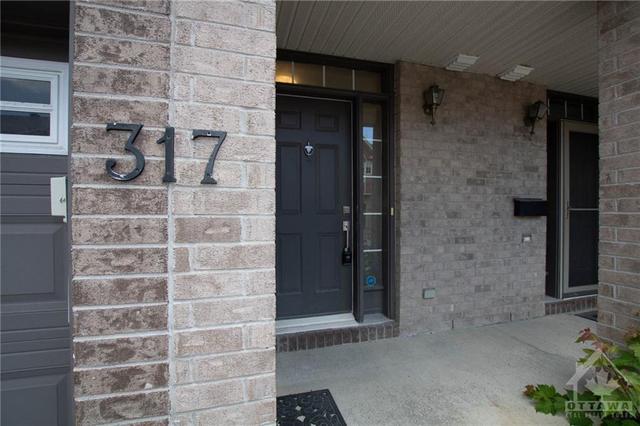 317 Freedom Private, Townhouse with 3 bedrooms, 3 bathrooms and 2 parking in Ottawa ON | Image 3