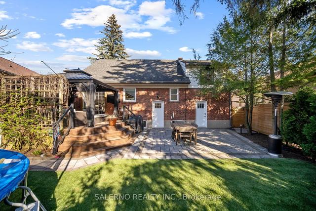 20 Cedarcrest Dr, House detached with 3 bedrooms, 2 bathrooms and 5 parking in Toronto ON | Image 28
