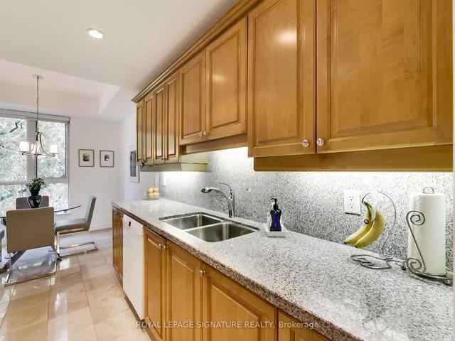 406 - 2662 Bloor St W, Condo with 2 bedrooms, 2 bathrooms and 1 parking in Toronto ON | Image 6