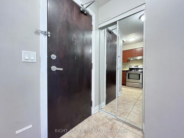 706 - 7 N Park Rd, Condo with 1 bedrooms, 1 bathrooms and 1 parking in Vaughan ON | Image 5