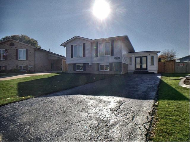 128 Branlyn Cres, House detached with 2 bedrooms, 2 bathrooms and 2 parking in Brantford ON | Image 1
