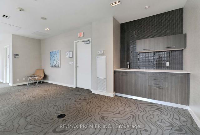 1401 - 832 Bay St, Condo with 1 bedrooms, 1 bathrooms and 0 parking in Toronto ON | Image 18