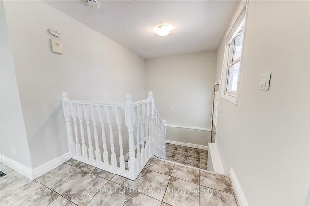 3 Durham St, House detached with 2 bedrooms, 2 bathrooms and 3.5 parking in Ajax ON | Image 11