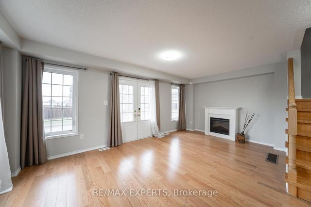 49 Devineridge Ave, House semidetached with 3 bedrooms, 3 bathrooms and 3 parking in Ajax ON | Image 38