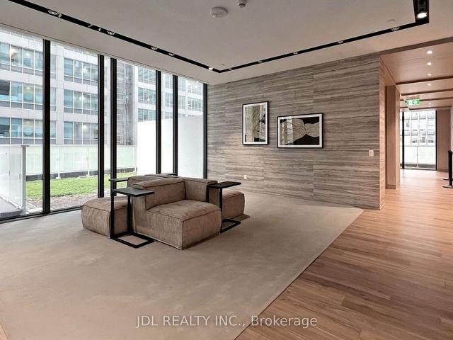 3002 - 25 Richmond St E, Condo with 1 bedrooms, 1 bathrooms and 0 parking in Toronto ON | Image 13