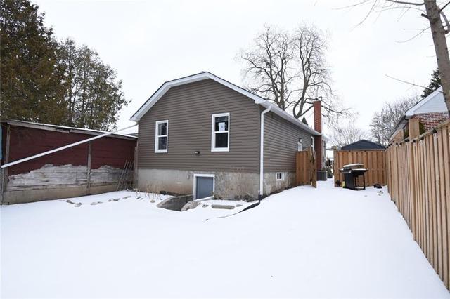 6 Vimy St, House detached with 4 bedrooms, 1 bathrooms and 4 parking in Cambridge ON | Image 33