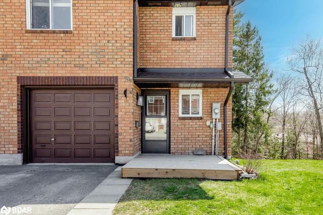 19 Loggers Run, House attached with 4 bedrooms, 2 bathrooms and 2 parking in Barrie ON | Image 23