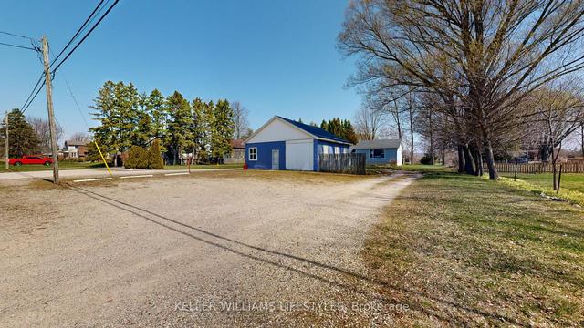 449 John St S, House detached with 3 bedrooms, 1 bathrooms and 12 parking in Aylmer ON | Image 2