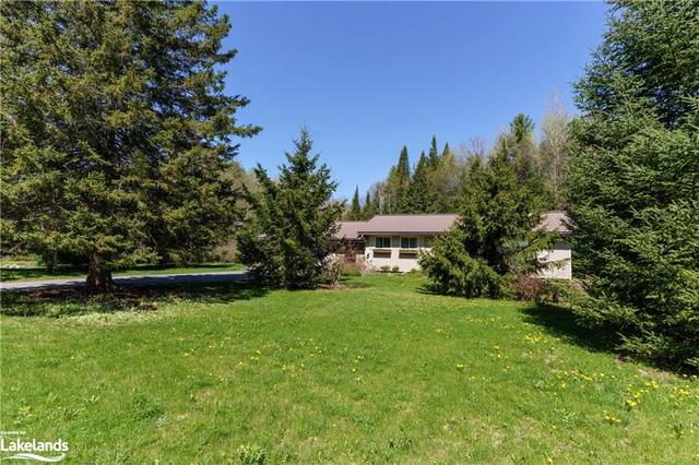 1139 High Falls Rd, House detached with 2 bedrooms, 1 bathrooms and 6 parking in Bracebridge ON | Image 15