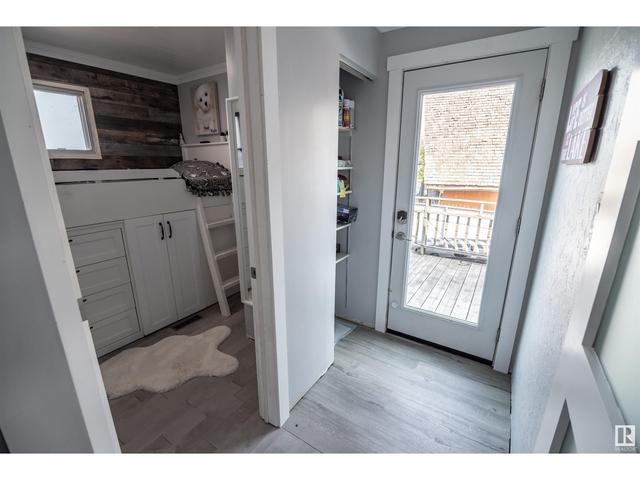 6806 50 Av, House detached with 3 bedrooms, 2 bathrooms and null parking in Val Quentin AB | Image 32